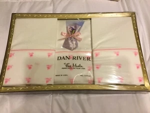 De nuevo de lote antiguo Dan River Moda Muslins Tudor Rosa Sábana y 2 Fundas de Almohada - Imagen 1 de 5