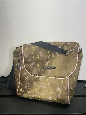 Сумка для подгузников Petunia Pickle Bottom сумка рюкзак коричневый розовый цветочный узор с пеленальным ковриком - Изображение 1 из 4