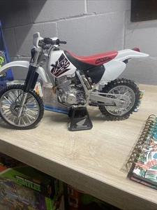 Dirt Bike Honda XR 400R Rare Vintage Diecast Motorcycle by New Ray - Picture 1 of 2