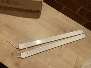 50cm unter dem Schrank Küche LED Leuchten 2er Pack OHNE STECKER SCHNITT KABEL, SIEHE BILDER - Bild 1 von 4
