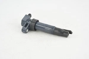 Ignition Coil Fits Kia 27301-3C000 - Picture 1 of 13
