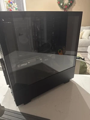 PC de escritorio para juegos NZXT Streaming Pro 2022 Foto 1 de 2
