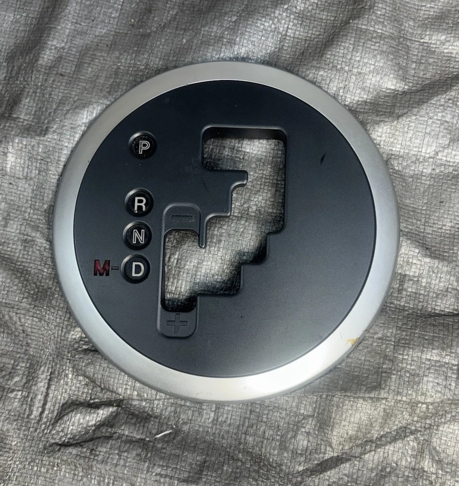 Mazda CX-7 2007-2009 palanca de cambios bisel central EG2164350 OEM Foto 1 de 3