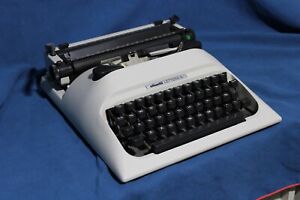 Olivetti Lettera 10 del 1978 - Typewriter Mario Bellini