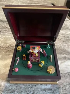 Mr Christmas Animated Holiday Music Box Jack In The Box Item #78385 - Picture 1 of 7