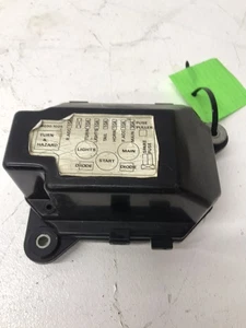 1984 KAWASAKI GPZ 750 JUNCTION FUSE RELAY BOX WITH COVER FUSES & RELAYS - Picture 1 of 10