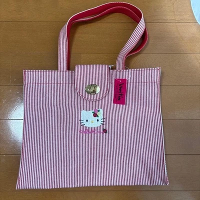 Borsa Hello Kitty in denim con ricamo rosa floreale vintage usata 24,5 cm - Immagine 1 di 4