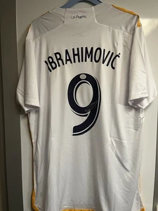Signed Zlatan Ibrahimovic LA Galaxy Jersey with Coa - Picture 1 of 3