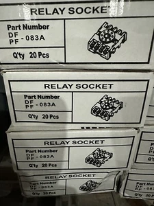 320 X 8pin Relay Socket - Picture 1 of 4