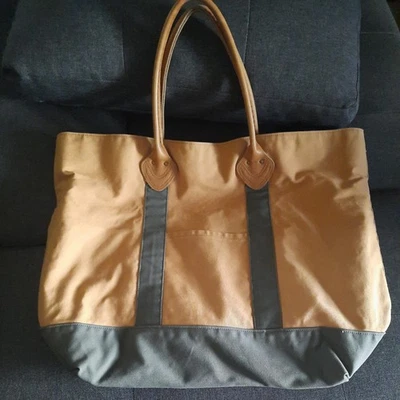 LL Bean Vintage Barco y Bolso de Mano Caqui-Verde con Asas de Cuero de Grano Completo Franela Foto 1 de 4