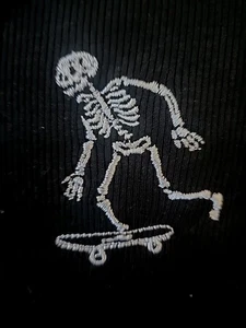 Forever 21 Skeleton Skater Top Cropped Black Medium Embroidered Ribbed Halloween - Picture 1 of 4