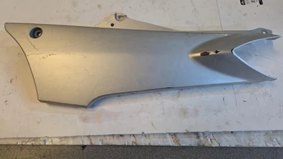 Cubierta lateral izquierda panel trasero plateado Yamaha FJR1300 1300 2003-05 5JW-21711-00-P0 Foto 1 de 4