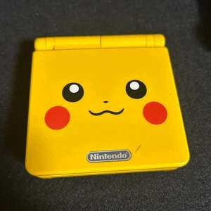 Nintendo Game Boy Advance SP Pikachu Edition Pokemon Center Limited Authentic - Bild 1 von 10