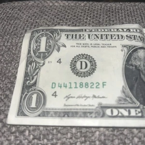 RARE ONE DOLLAR BILL Serial Number (D44 11 88 22 F) Very cool - Picture 1 of 7