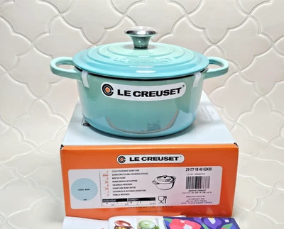 Le Creuset Signature Cocotte Cool Mint 18cm 2Qt Cast Iron Dutch Oven Silver knob - Image 1 of 4