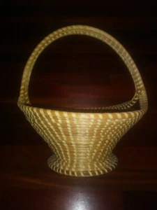 Charleston South Carolina Footed Sweetgrass GULLAH Handmade Medium Basket - Picture 1 of 12