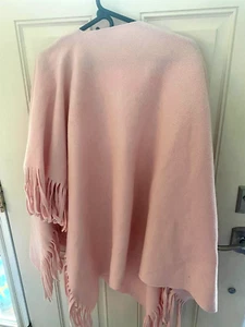 Ladied Pink Cashmere Poncho Fringe - Picture 1 of 2