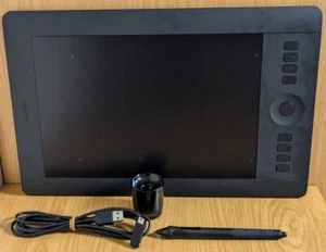 Wacom PTH-651 Intuos Pro Medium Creative Pen & Touch Tablet Excellent - Picture 1 of 7