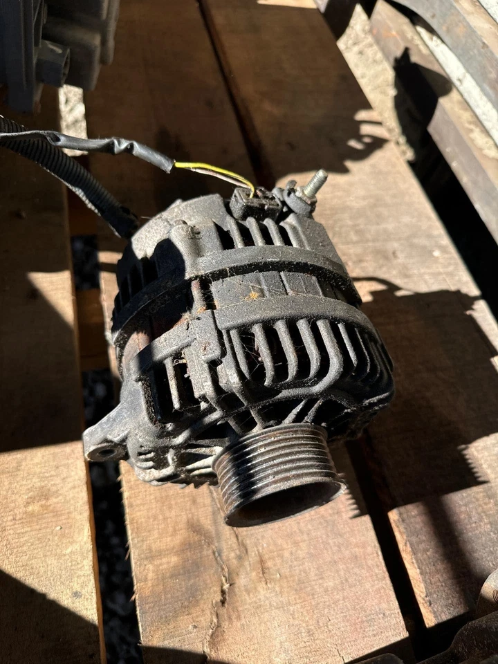 Nissan Titan Armada Infiniti QX56 2004-2006 conjunto de alternador OEM 231008S100 Foto 1 de 1