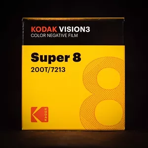 Kodak VISION3 Super 8 8mm Color Negative Film (200T/7213) - Picture 1 of 4