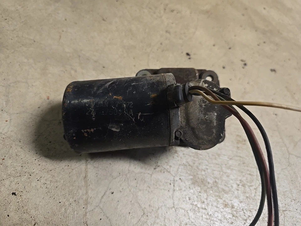 1967 1968 Ford Mustang Mercury Cougar Windshield Wiper Motor D2ZF-17504-AA - Image 1 of 4