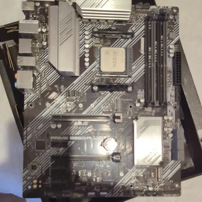 Asus Prime B550-PLUS AM4 scheda madre con AMD Ryzen 5600X - Immagine 1 di 3