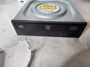 Super Multi DVD Writer by Hitachi-LG ( Internal GHCON Black SATA 5.25 71Y5545) - Picture 1 of 6