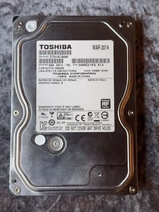 HDD 3,5" SATA III 500GB  7200U/min Toshiba DT01ACA050 32MB Cache - Bild 1 von 2
