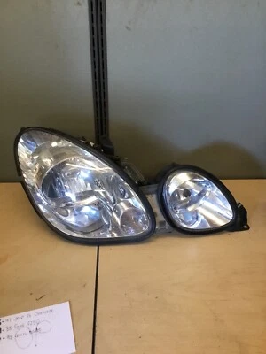 1998-05 LEXUS GS300 / GS400 HEADLIGHT ASSEMBLY Passenger Side - Image 1 of 4