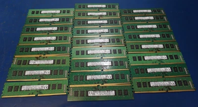 Lot of  25 - SK Hynix 8GB 2RX8 PC4-2133P-UB0-11 NON-ECC HMA41GU6AFR8N-TF RAM - Image 1 of 2