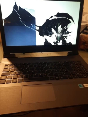 Medion Akoya MD99270 Core i3 Notebook Laptop ohne HDD # 222 - Bild 1 von 4