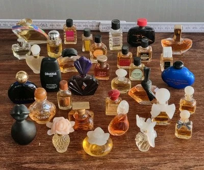 Parfum Sammlung Miniaturen Konvolut Auflösung Mini Flakon Flacon Miniatur Parfüm - Bild 1 von 4