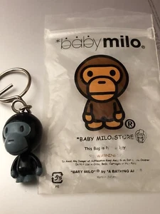 Baby Milo Llavero Milo Estatuilla Llavero Y2k Og Bape - Imagen 1 de 6