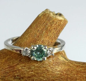 Diamond Solitaire Women Ring 0.63 Ct Green Round Brilliant Cut Free Certificate - Picture 1 of 9