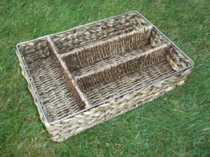 Besteckkorb aus Seegrasgeflecht mit Metallrahmen, gräulich - Picture 1 of 2