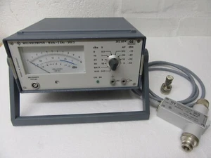 Rhode & Schwarz URV3 HF millivoltmetro 10KHz - 2GHz + testa passante URV - Z2 - Foto 1 di 12