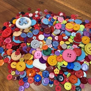 Sew On Buttons - Bright Bold Colors Large to Small Sizes LOT - Picture 1 of 5