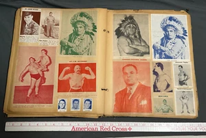 44 Seiten Sammelalbum 40er Jahre frühe VINTAGE WRESTLING Fotos Ausschnitte BUDDY ROGERS - Bild 1 von 18