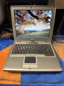 Dell Latitude D400, 12,1", WinVista, PentM 1,4 Ghz, 20 GB 768 MB Ram, WLAN, #001 - Bild 1 von 10