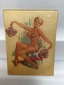 1950s Vari Vue Moving Motion Lenticular BURLESQUE PEEK A BOO LG FLICKER CARD - Picture 1 of 8