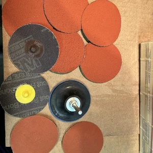 3M 3 Inch Sanding Rotary Pads W/Arbor - Picture 1 of 6