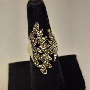 Silver Tone Marcasite Gemstone Ring Size 7.5 Feathers Angel Wings Art Nouveau - Picture 1 of 9