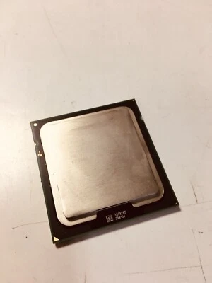 Intel Xeon E5-2407 2,2Ghz Socket 1356 10Mo Ok - Photo 1/3