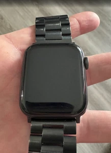 Apple Watch SE 44mm Space Gray (Unlocked) + Steel Band | Excellent Condition - Photo 1 sur 4