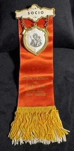 Vintage Catholic Religious Pinback 2-Sided Socio Memorial Ribbon Santa Rosa NM - Picture 1 of 8