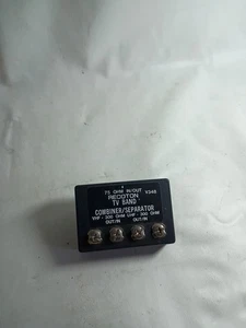 Recoton V348 75 Ohm to 300 Ohm TV Converter Switch Box Adapter - Picture 1 of 6