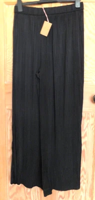 BNWT BODEN Black Plisse Wide Leg Elasticated Occasion Trousers. Size 14 - Image 1 of 4
