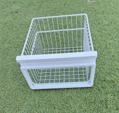 GE MONOGRAMA Refrig. Cesta de alambre para congelador WR21X205 WR71X2668 del modelo # ZIS42NCA Foto 1 de 4