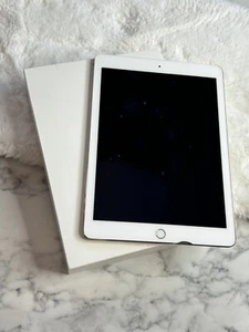 Apple iPad Air 2 Wi-Fi 16 GB 9,7 in oro modello A1566 con scatola - Foto 1 di 19