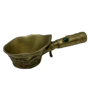 Quemador de cucharón de latón chino vintage mango con joyas dragones zoom pieza de fondo - Imagen 1 de 12